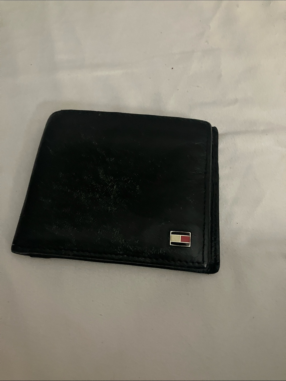 Tommy Hilfiger Black Leather Bifold with Signature Flag Plaque